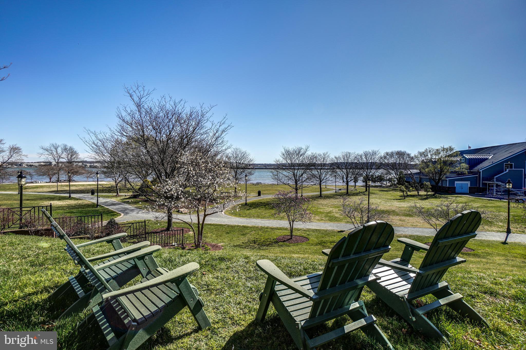 RIVERGATE - Residential