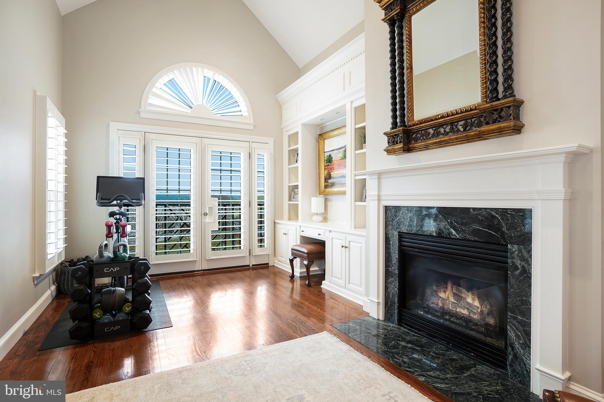 RIVERGATE - Residential