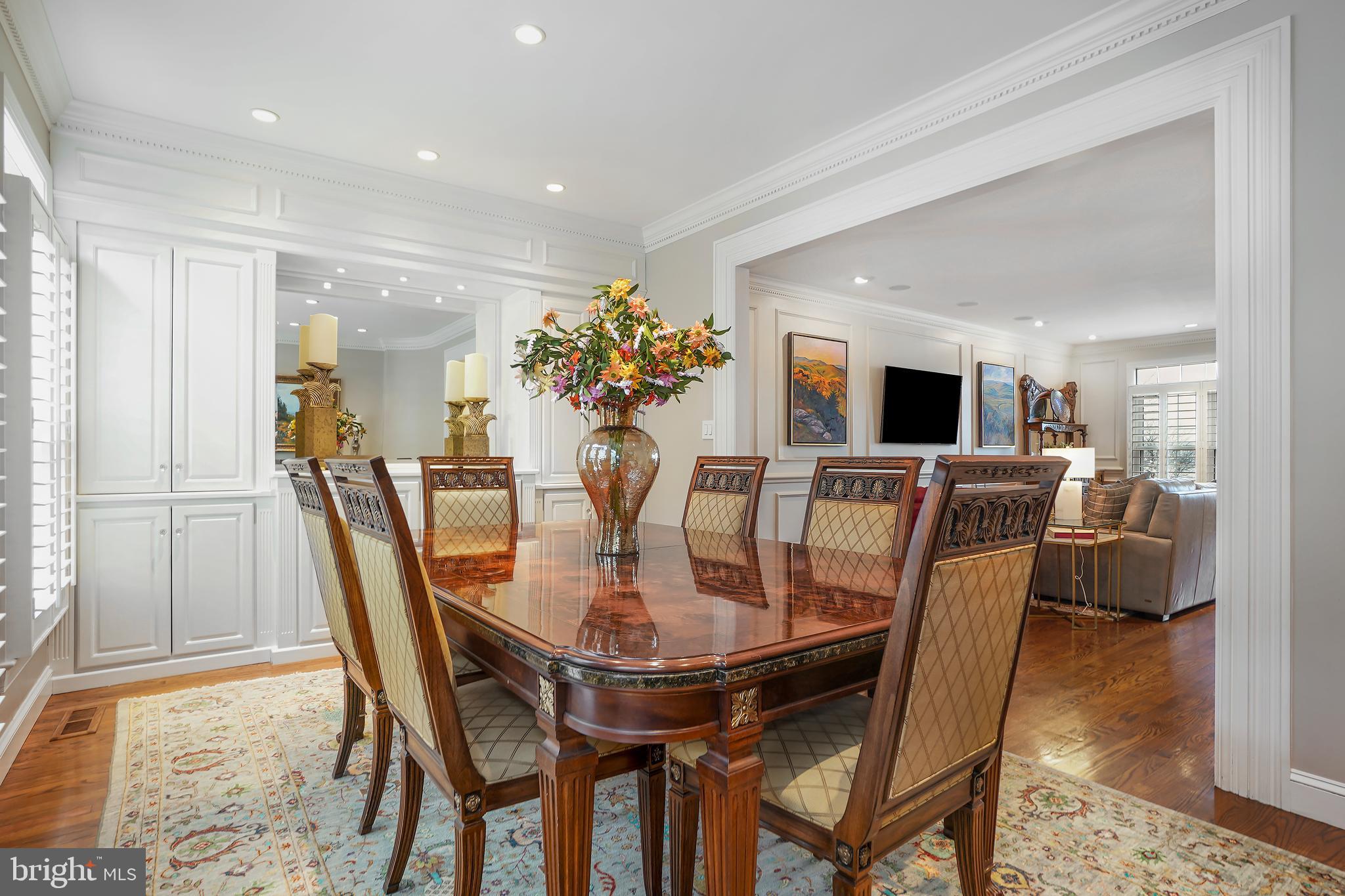 RIVERGATE - Residential