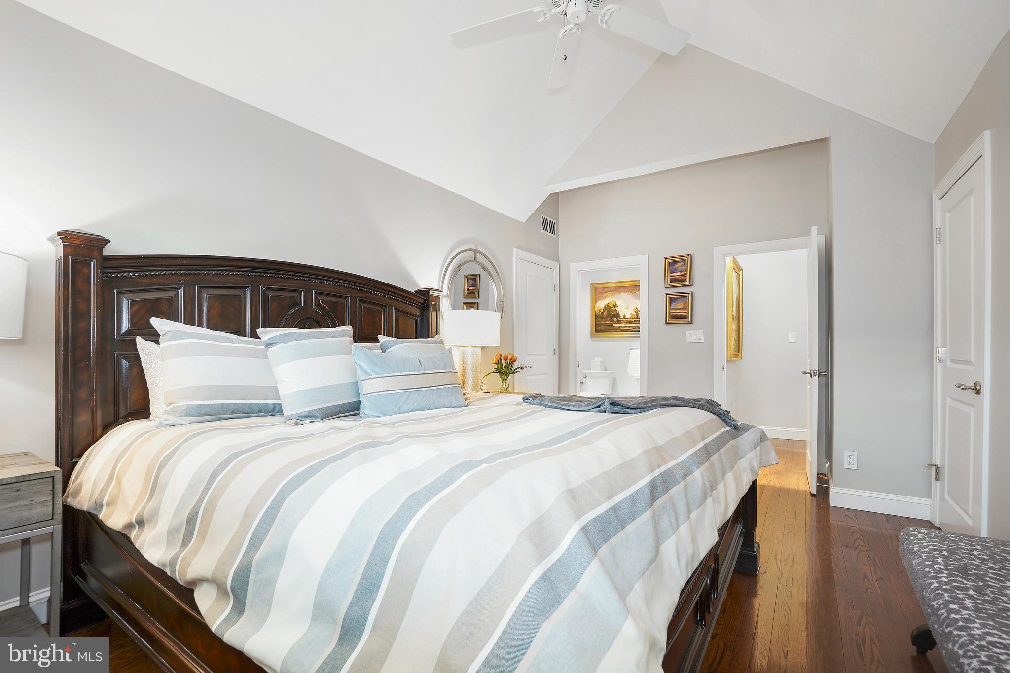 RIVERGATE - Residential