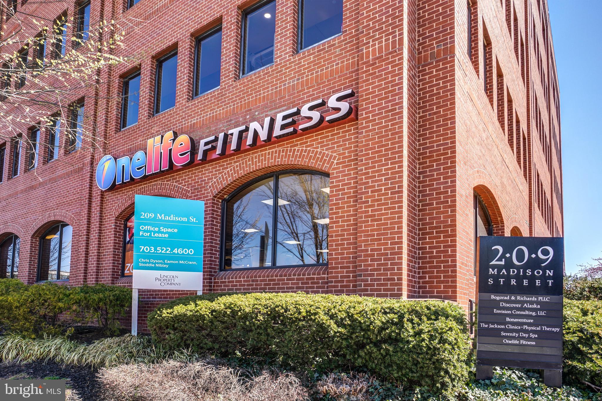 RIVERGATE - Residential