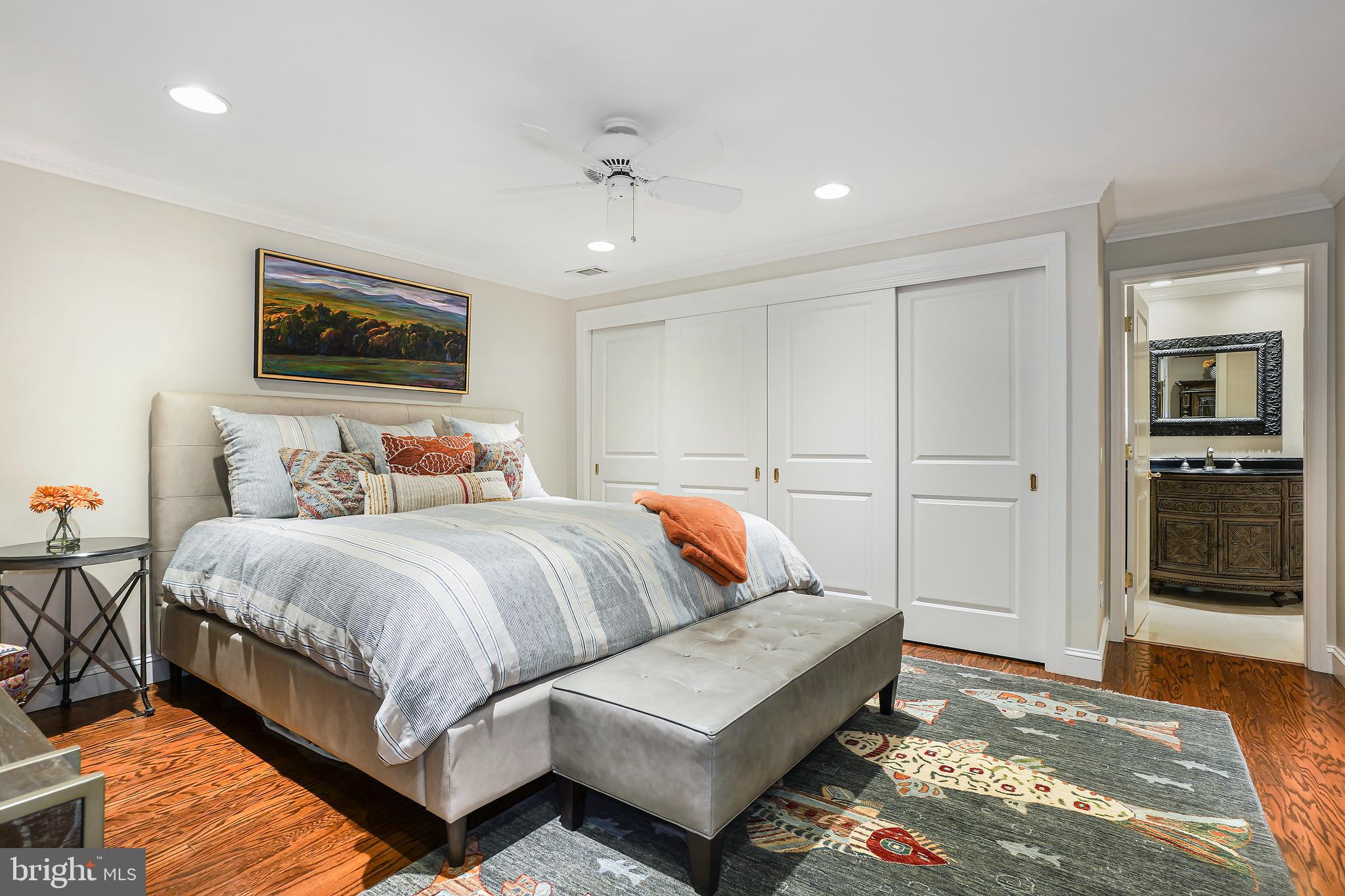 RIVERGATE - Residential