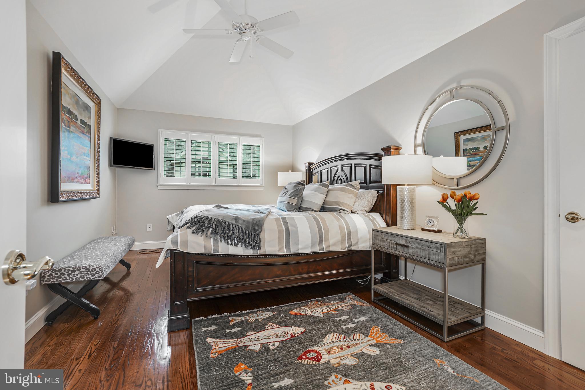 RIVERGATE - Residential