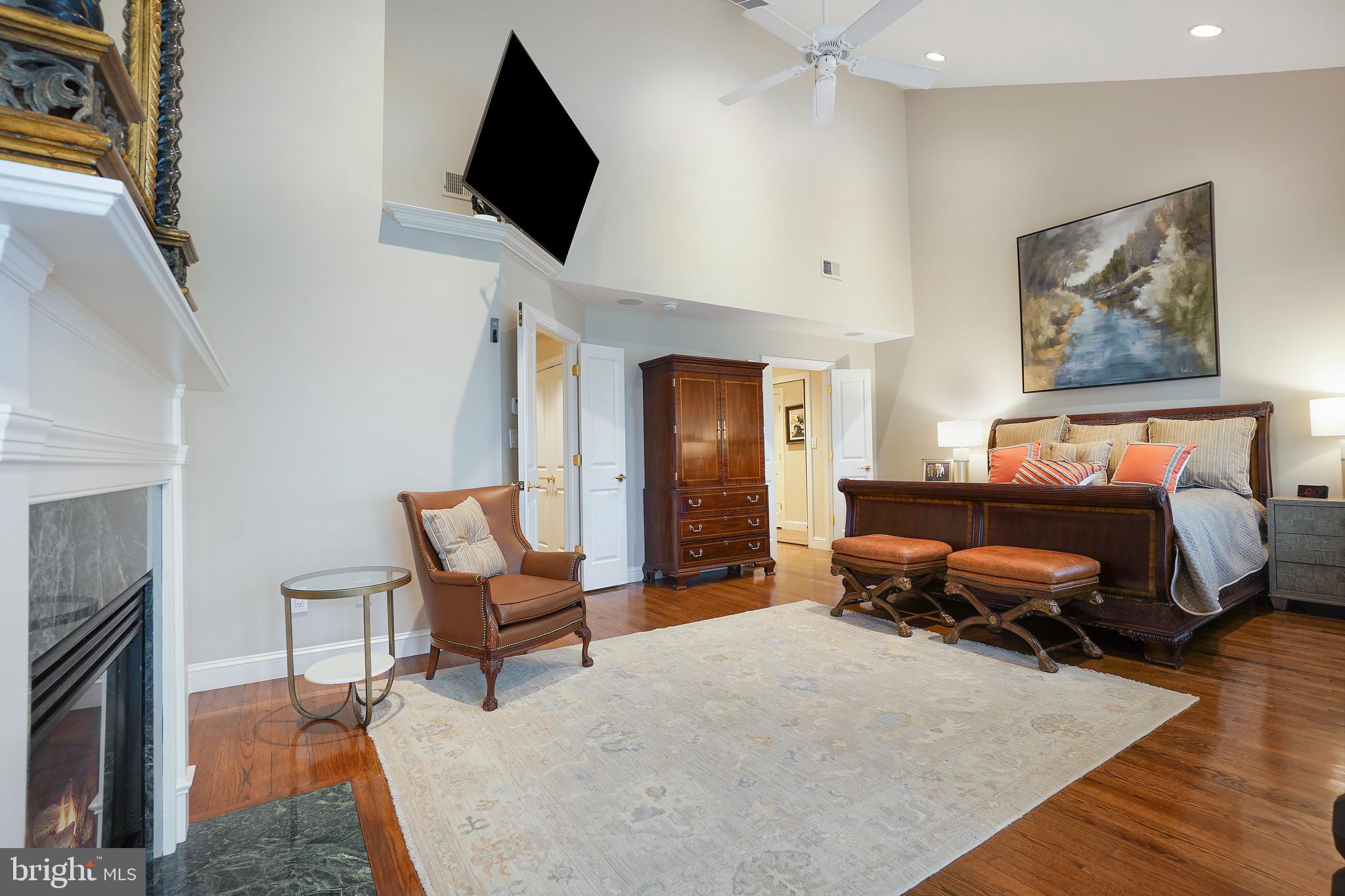 RIVERGATE - Residential