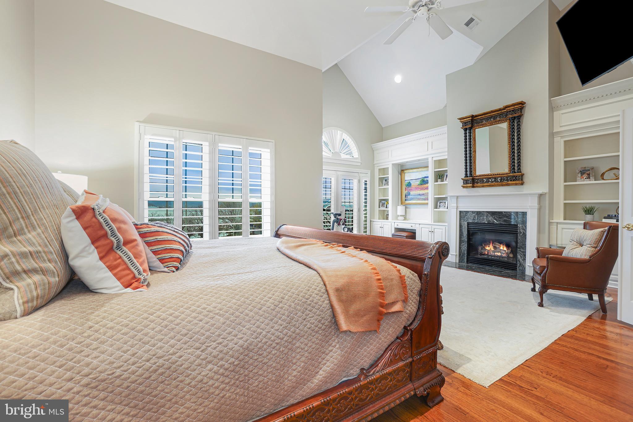 RIVERGATE - Residential