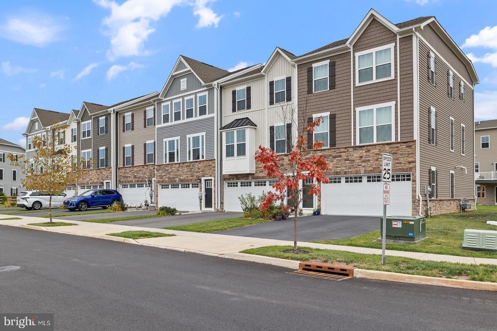 Photo of 6 Dolcie Lane, LAWRENCE TOWNSHIP, NJ 08648 (MLS # NJME2069166)