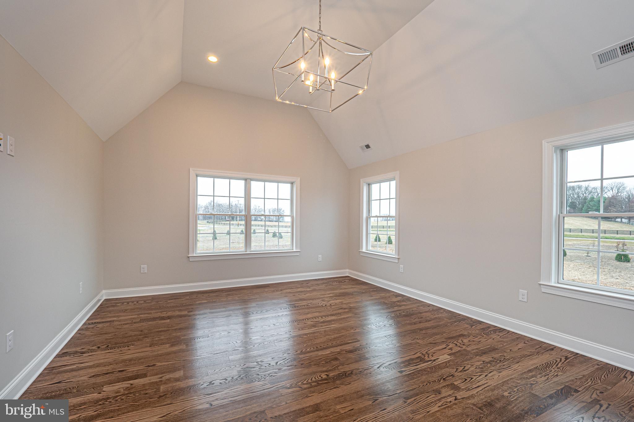 ESTATES AT HOWELL RIDGE - Residential
