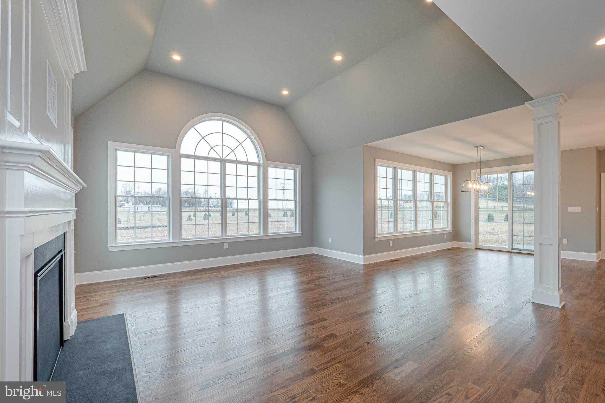 ESTATES AT HOWELL RIDGE - Residential