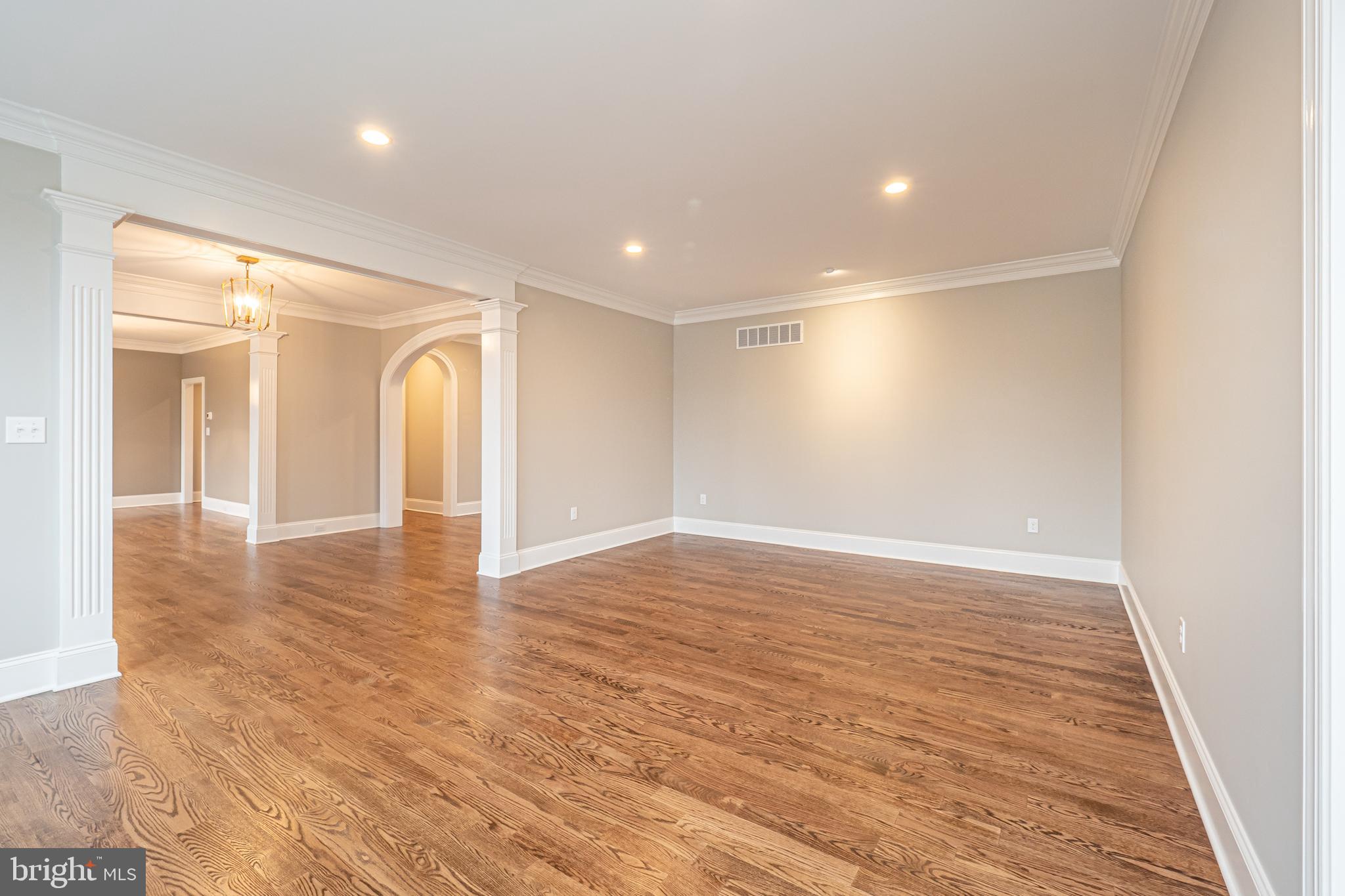 ESTATES AT HOWELL RIDGE - Residential