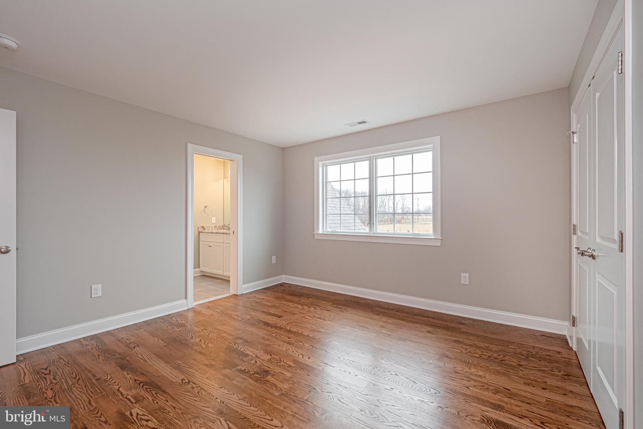 ESTATES AT HOWELL RIDGE - Residential