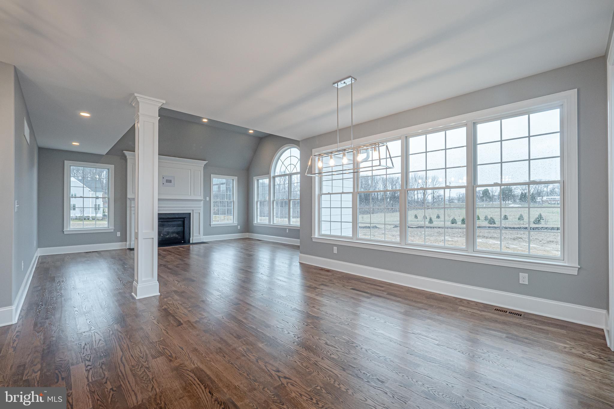 ESTATES AT HOWELL RIDGE - Residential