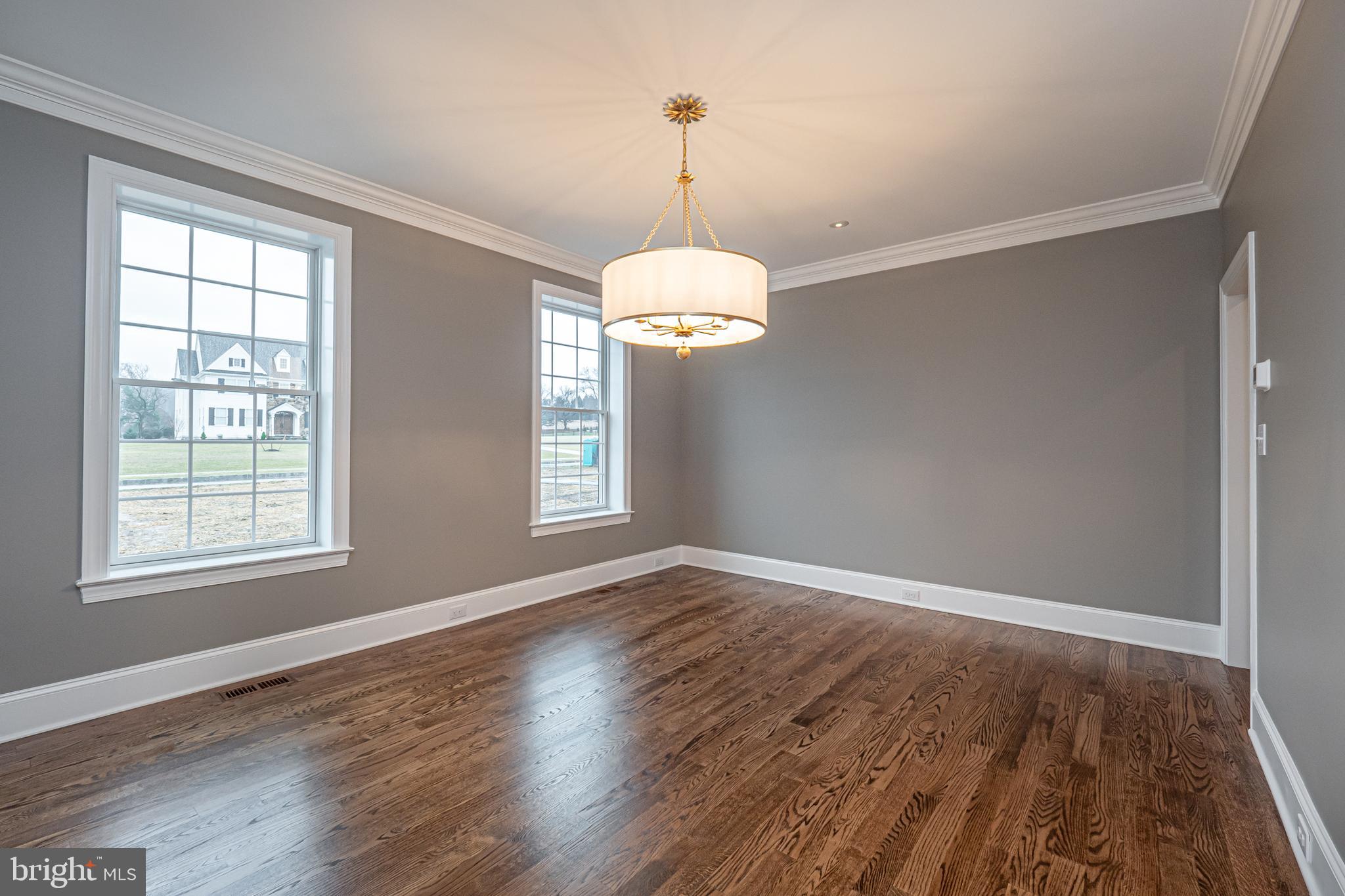 ESTATES AT HOWELL RIDGE - Residential