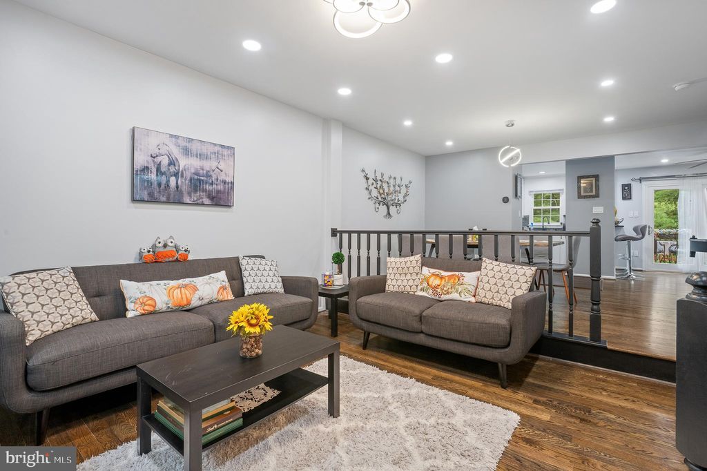 Photo of 503 Beacon Hill Terrace, GAITHERSBURG, MD 20878 (MLS # MDMC2200834)