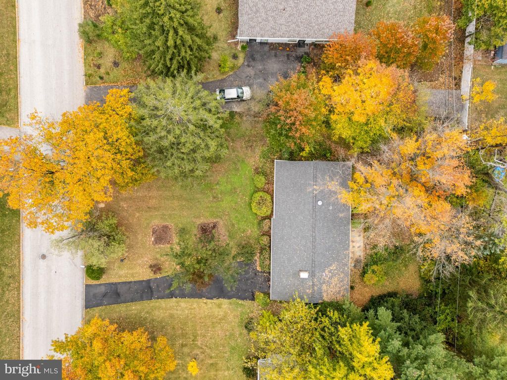 Photo of 6326 Farmar Lane, FLOURTOWN, PA 19031 (MLS # PAMC2159256)