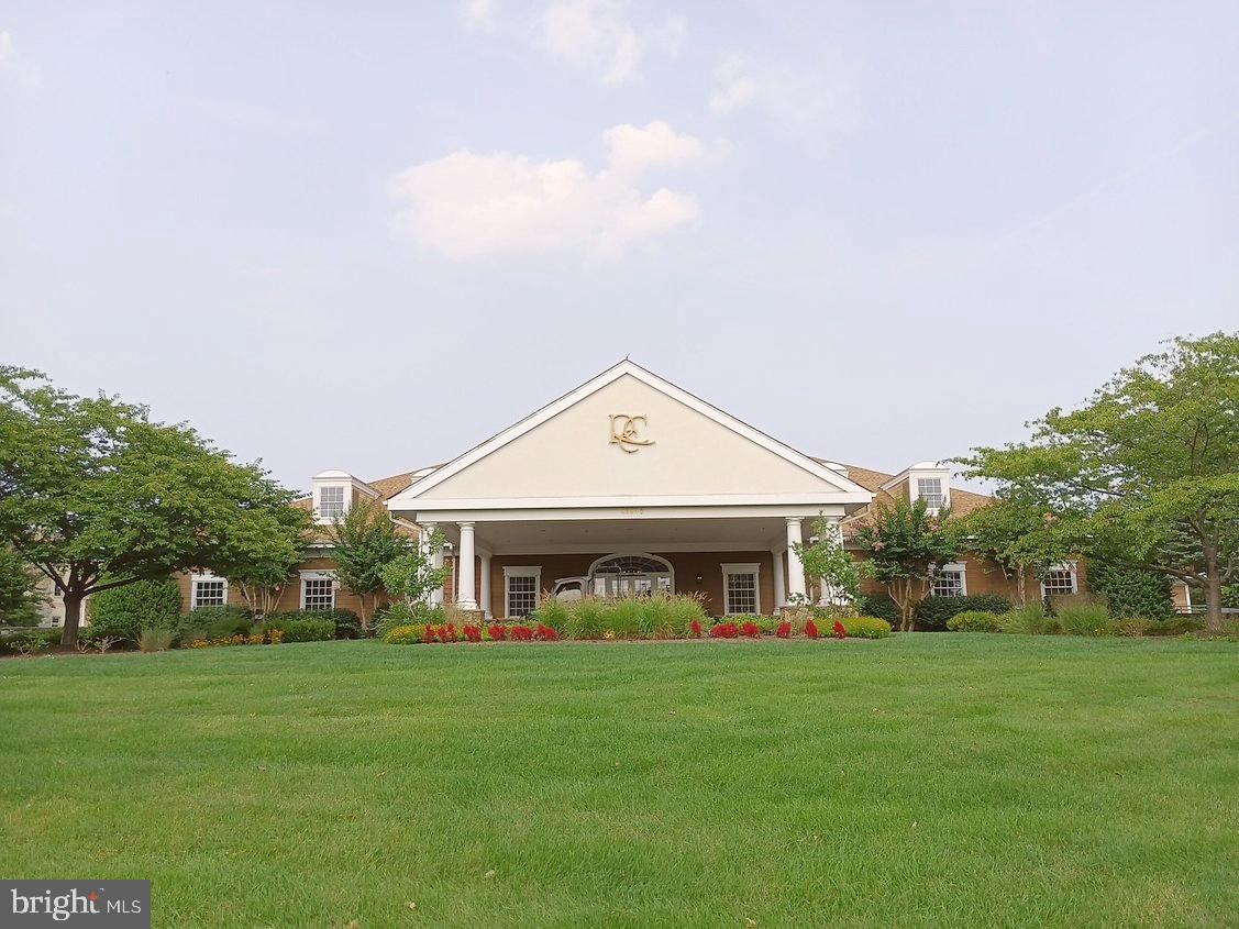 RIVER CREEK - Residential Lease