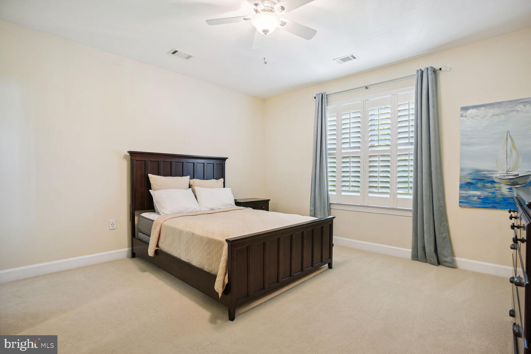 RIVER CREEK - Residential Lease