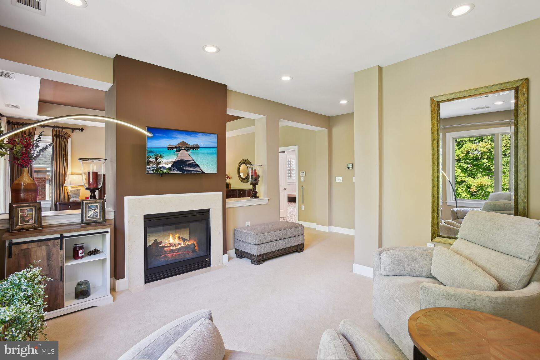 RIVER CREEK - Residential Lease