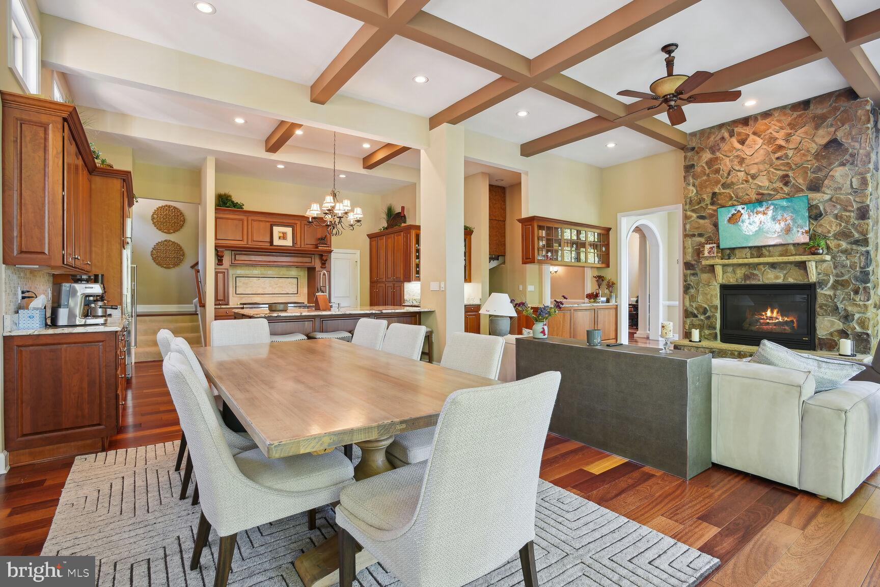 RIVER CREEK - Residential Lease