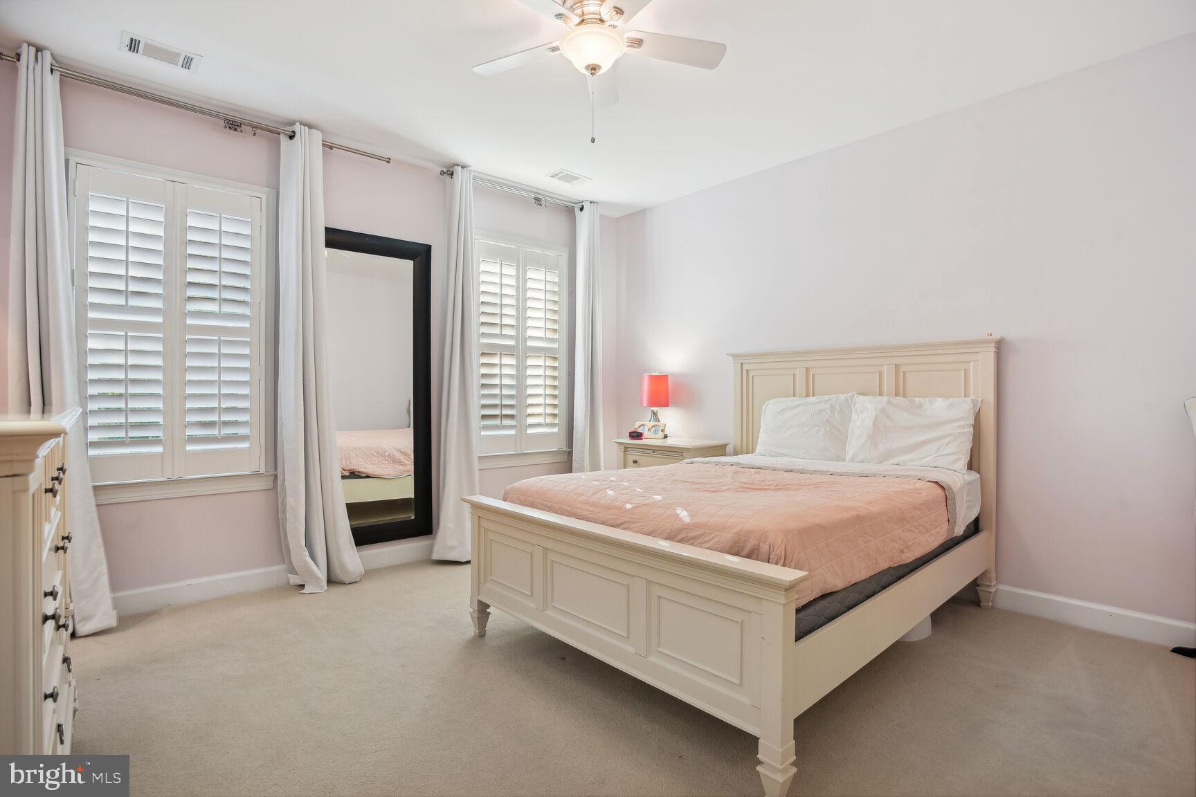 RIVER CREEK - Residential Lease