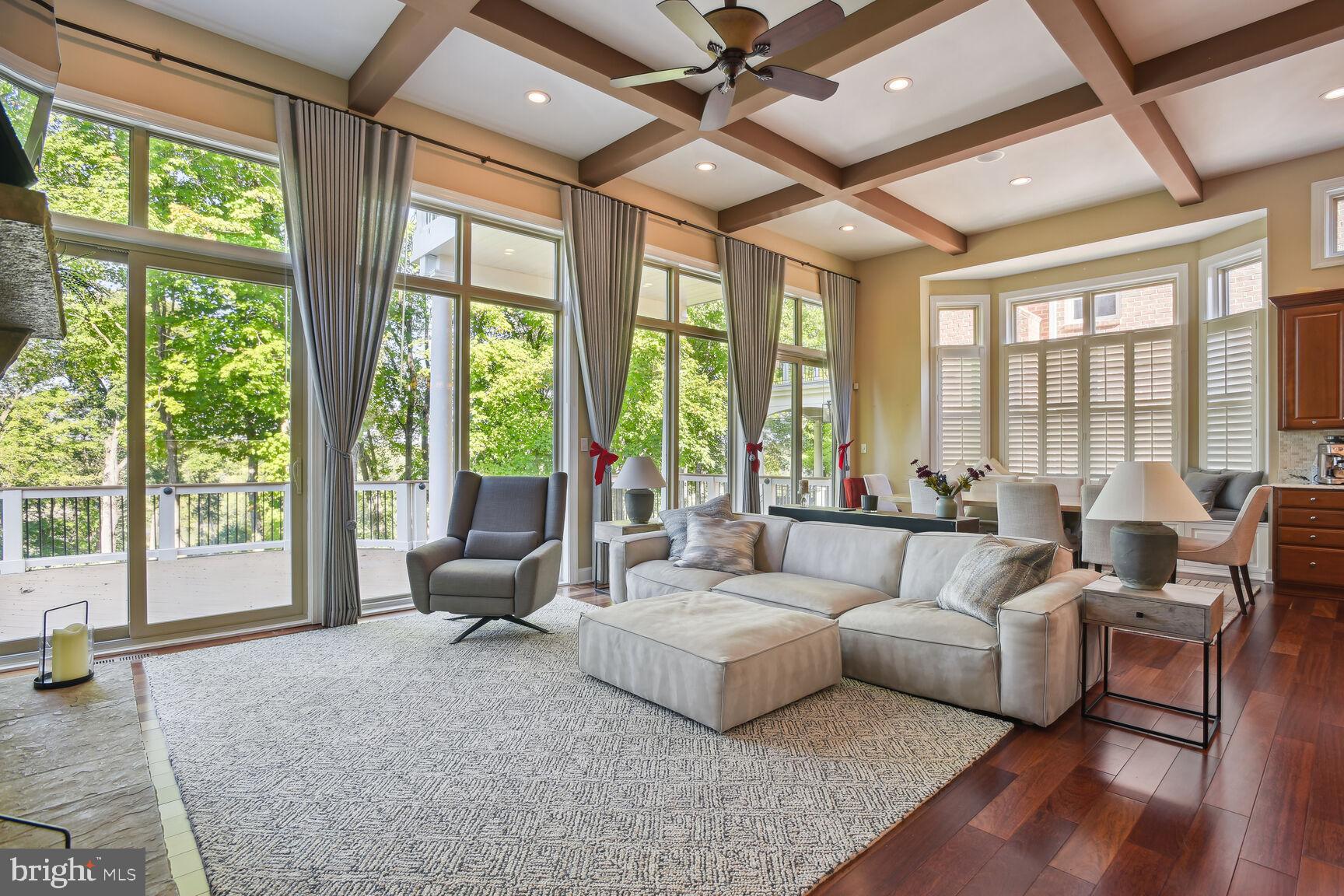 RIVER CREEK - Residential Lease