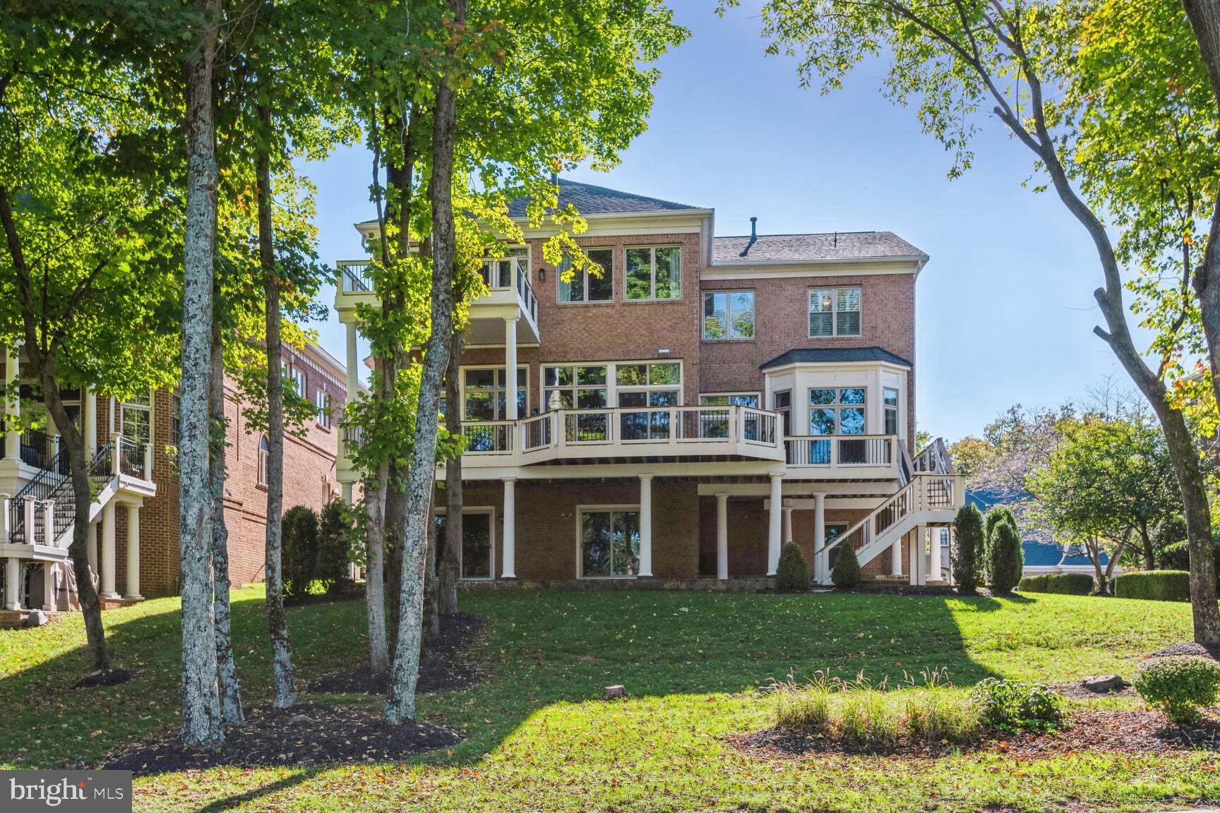 RIVER CREEK - Residential Lease