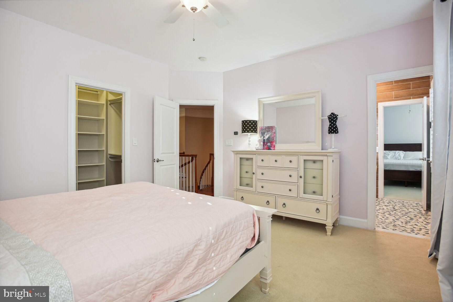 RIVER CREEK - Residential Lease