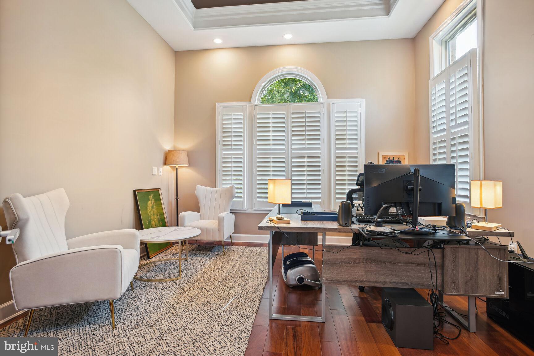 RIVER CREEK - Residential Lease