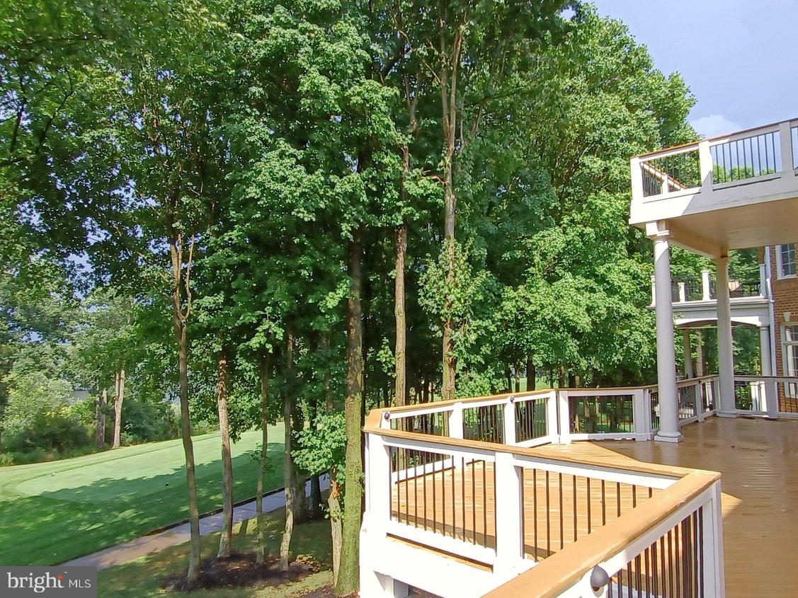 RIVER CREEK - Residential Lease