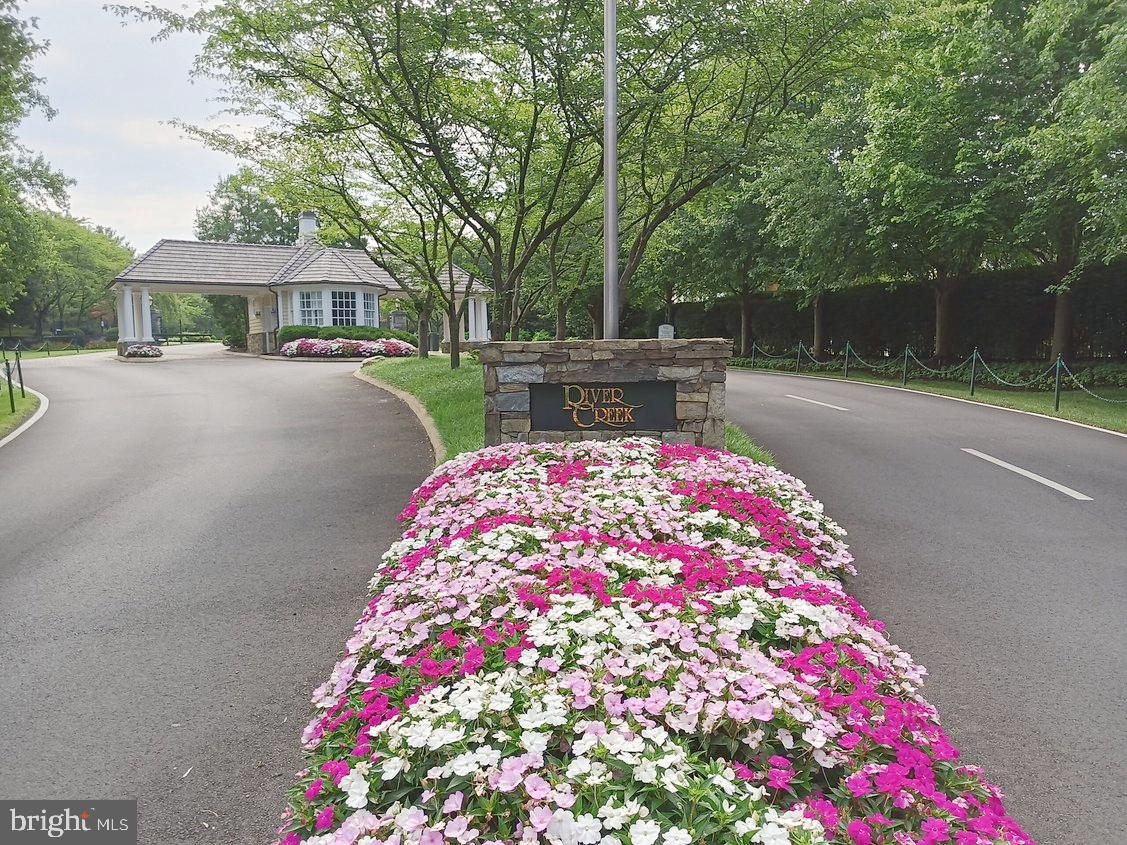 RIVER CREEK - Residential Lease