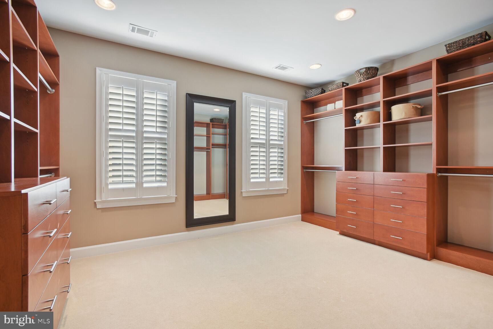 RIVER CREEK - Residential Lease