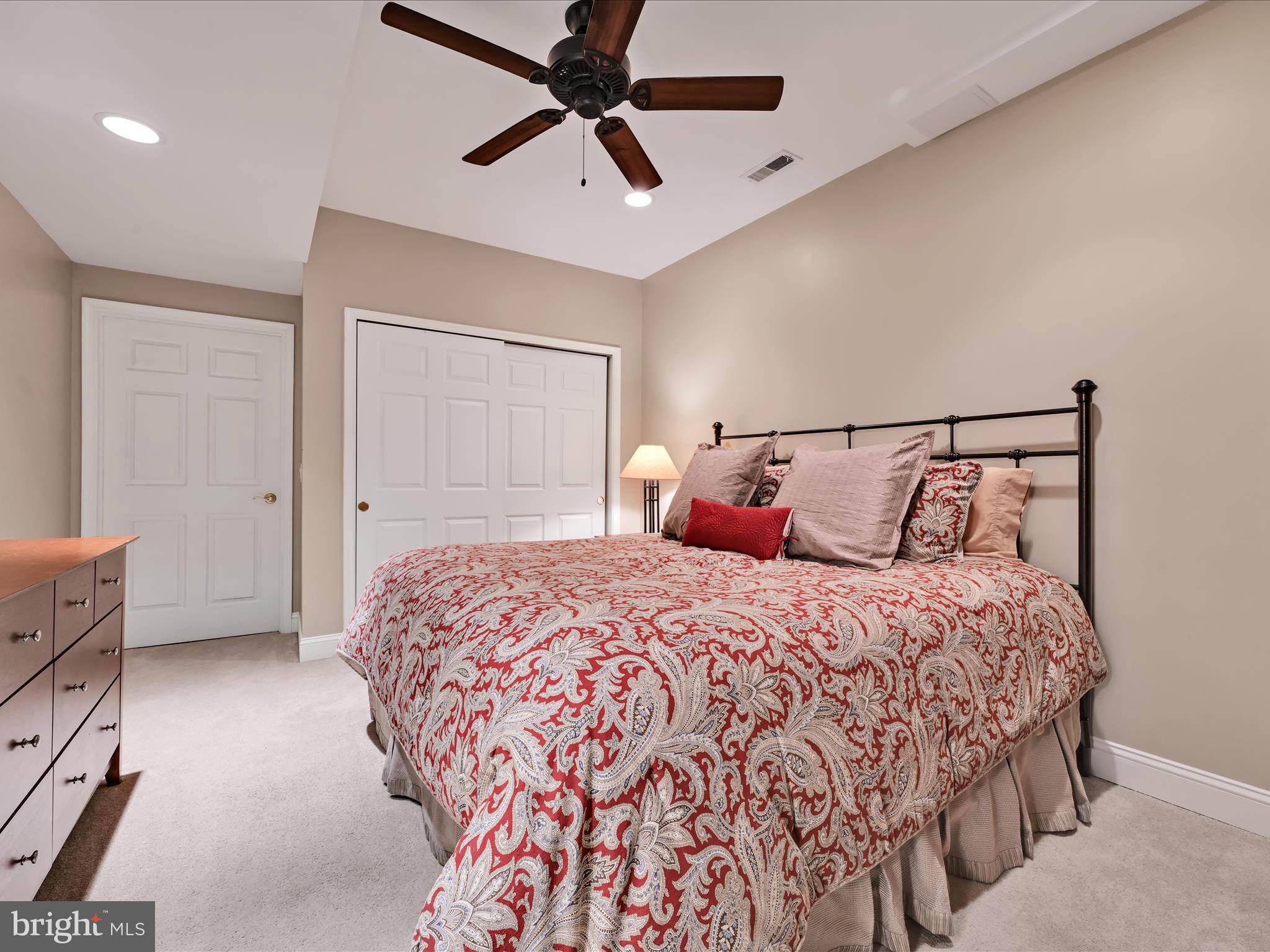 WILLISTOWN HUNT - Residential