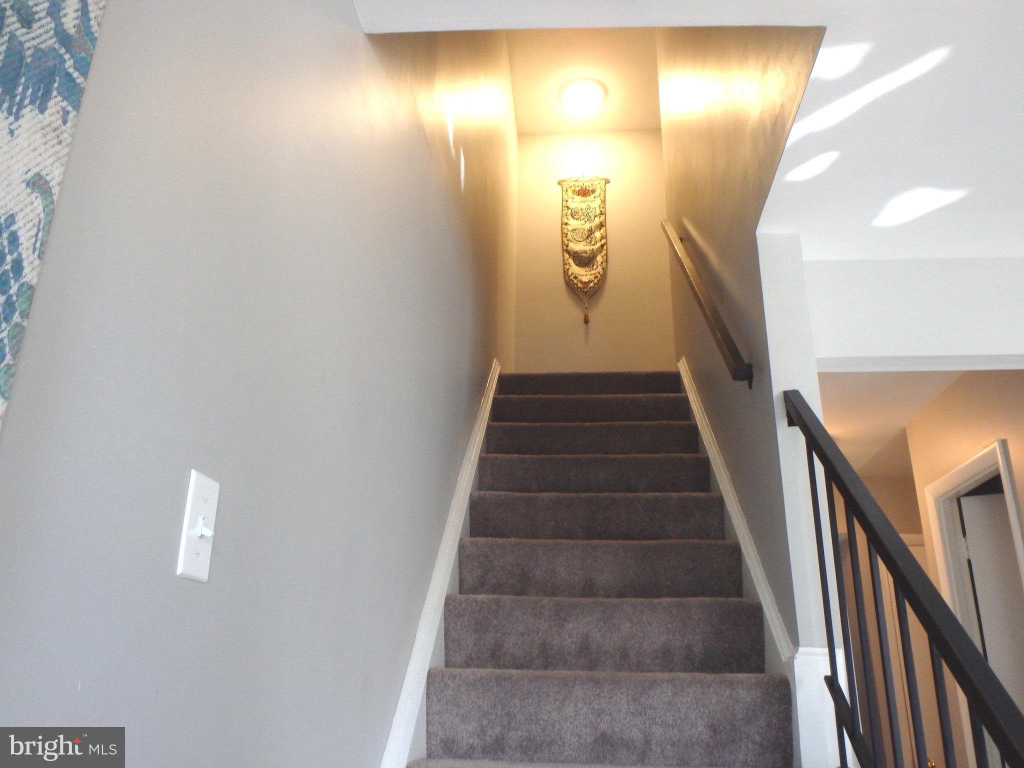 APPLEWALK CONDO - Residential