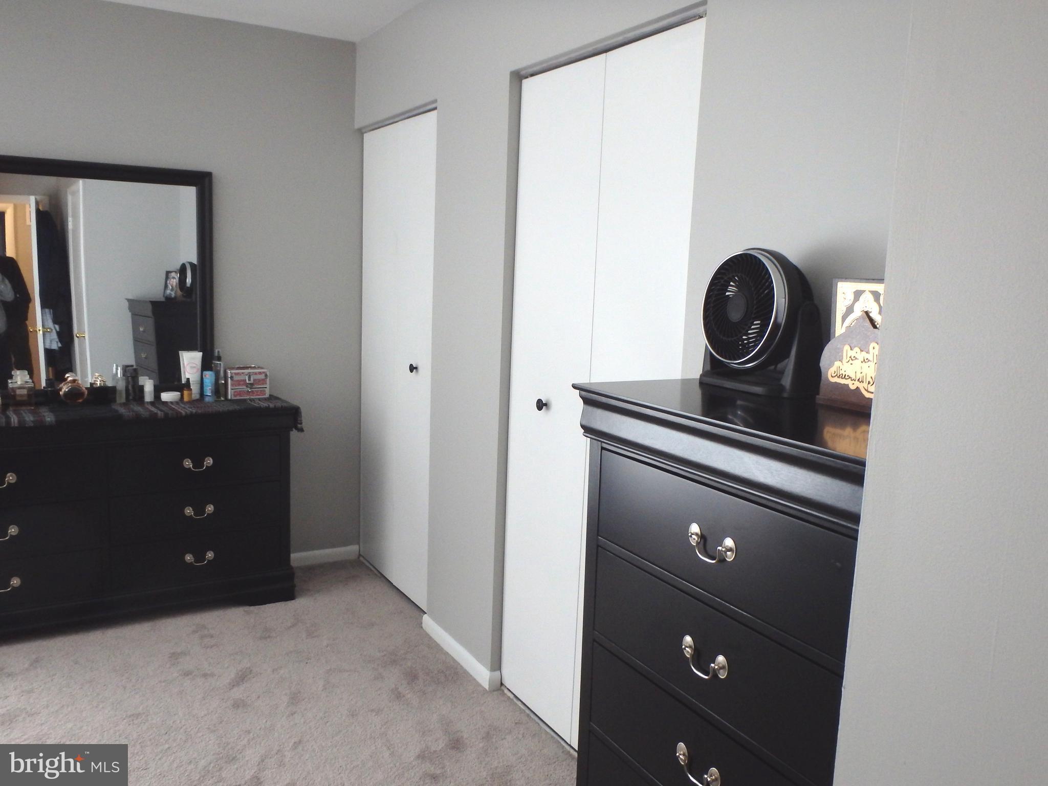 APPLEWALK CONDO - Residential