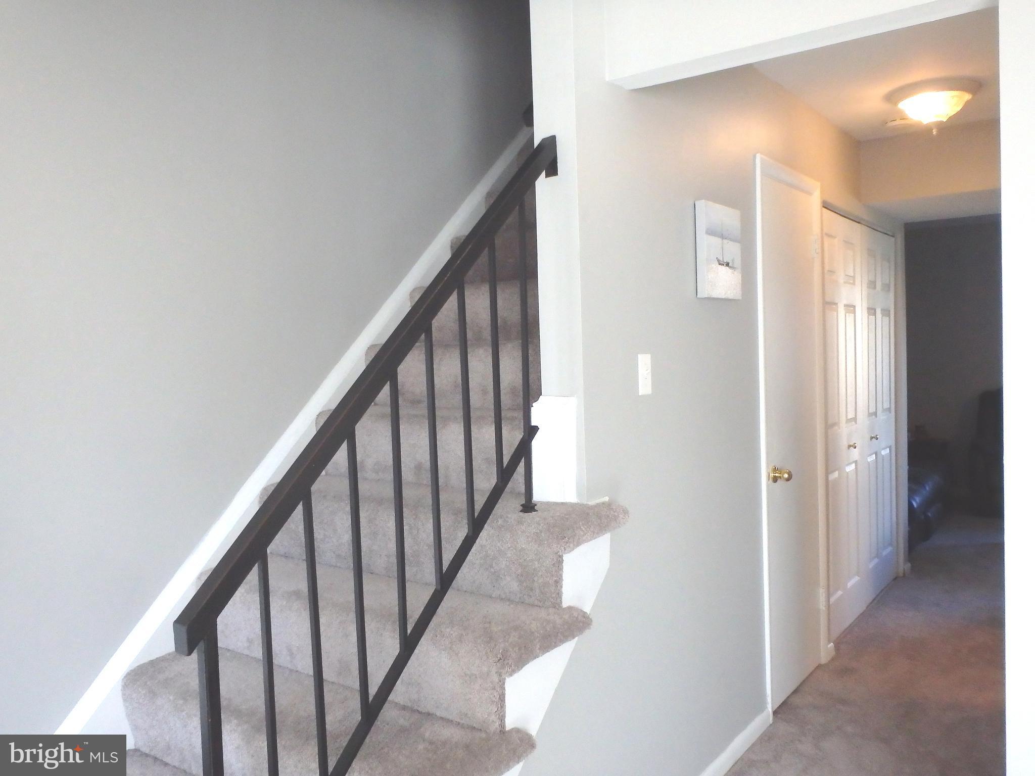 APPLEWALK CONDO - Residential