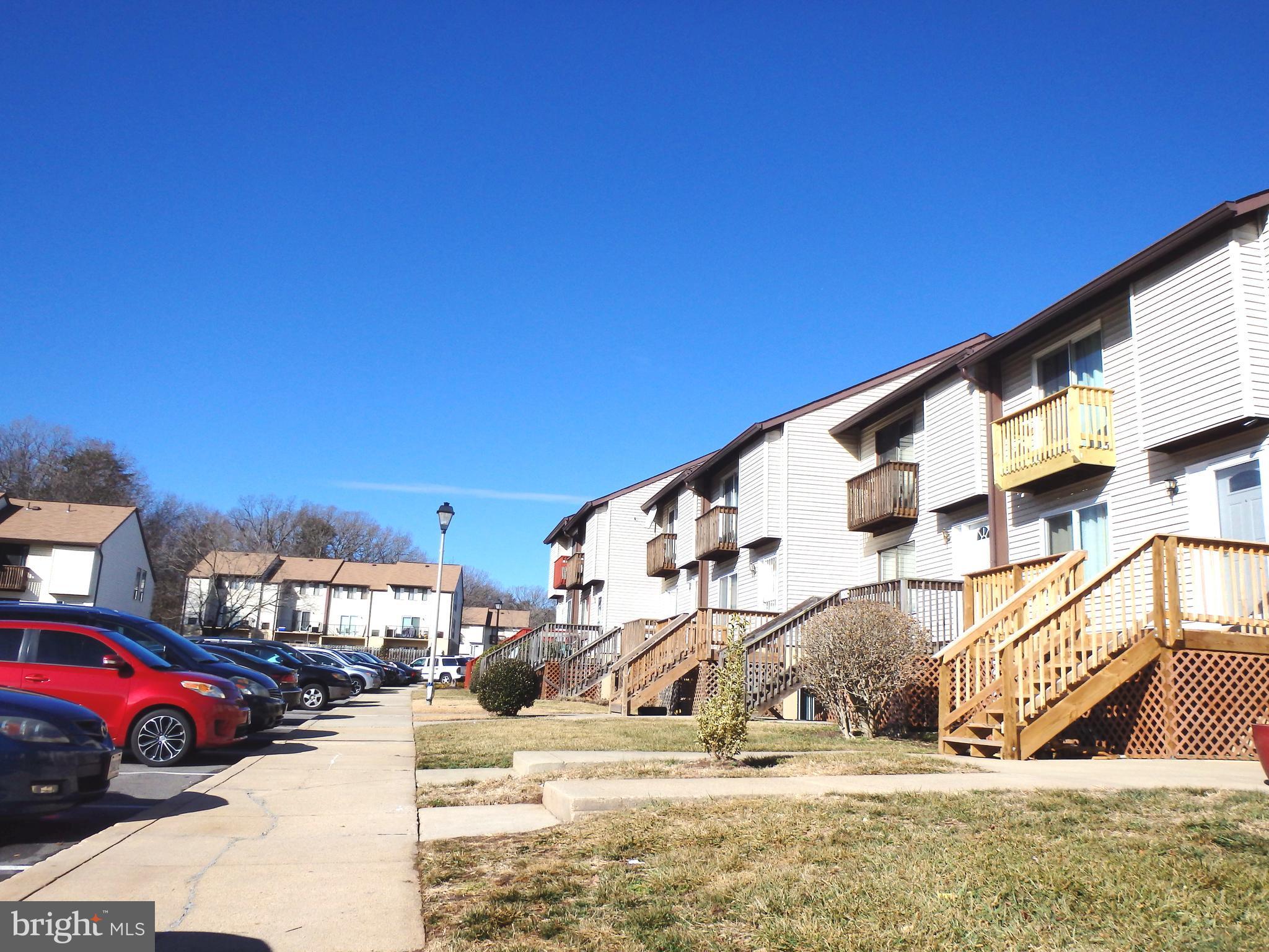 APPLEWALK CONDO - Residential