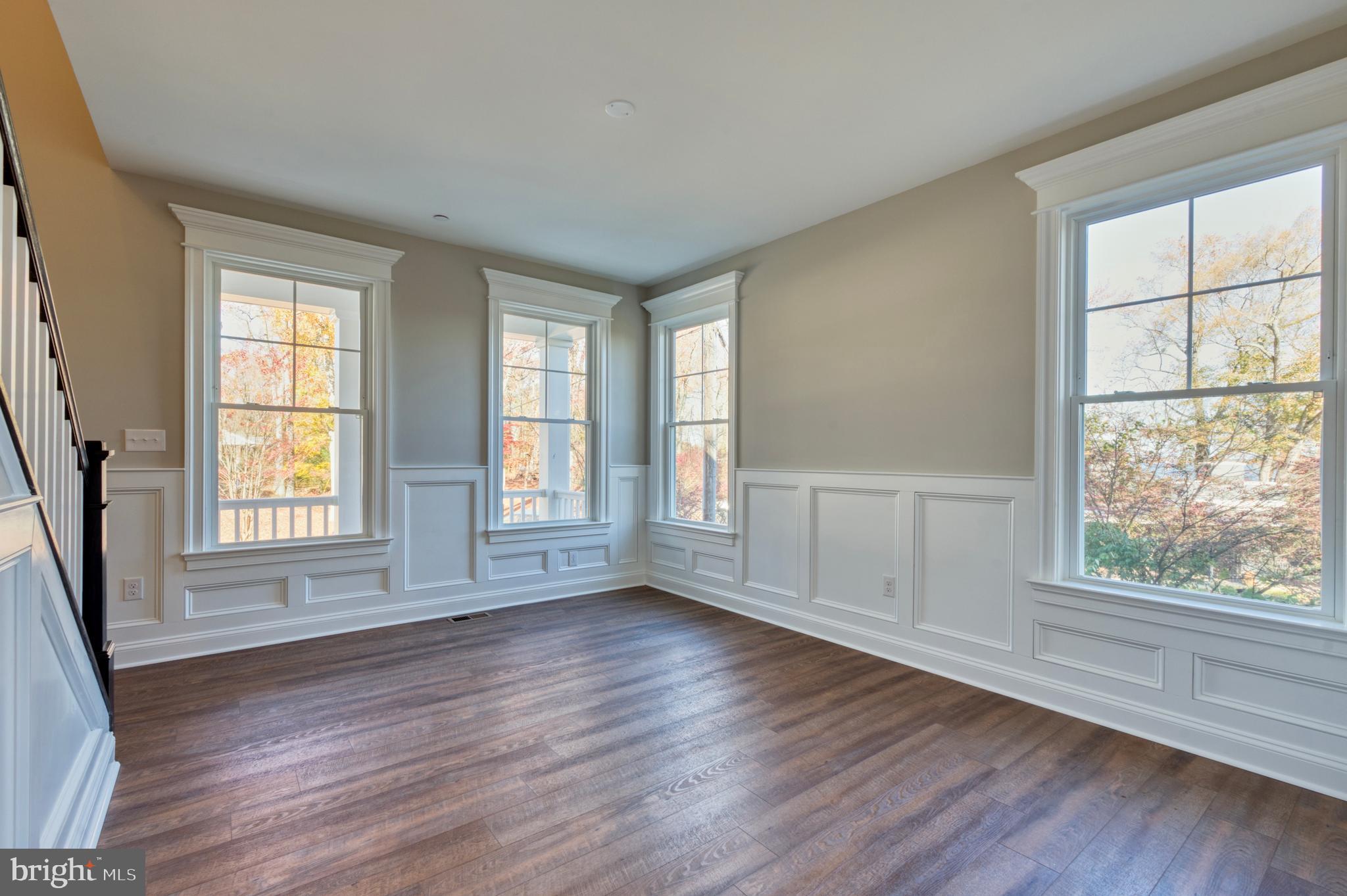 ANNAPOLIS ROADS - Residential