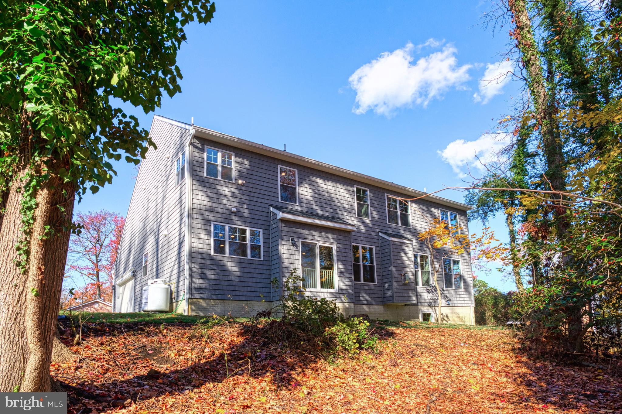 ANNAPOLIS ROADS - Residential