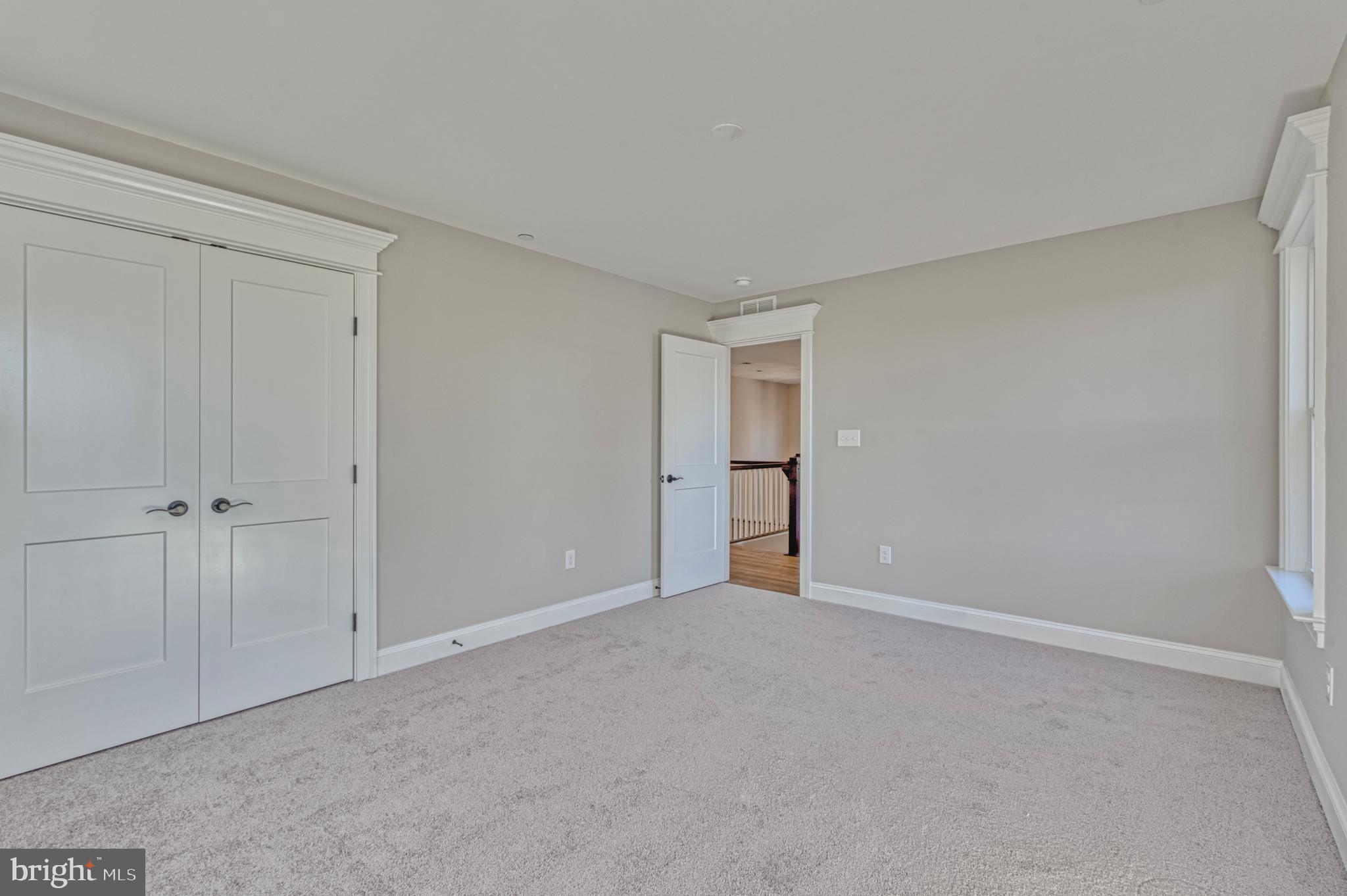 ANNAPOLIS ROADS - Residential