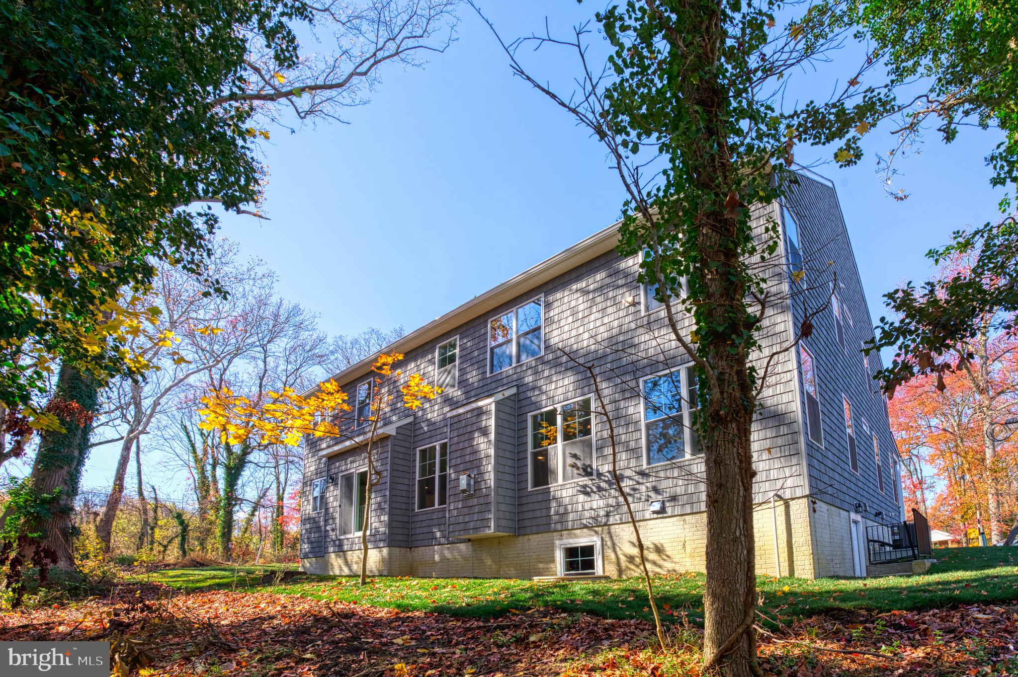 ANNAPOLIS ROADS - Residential