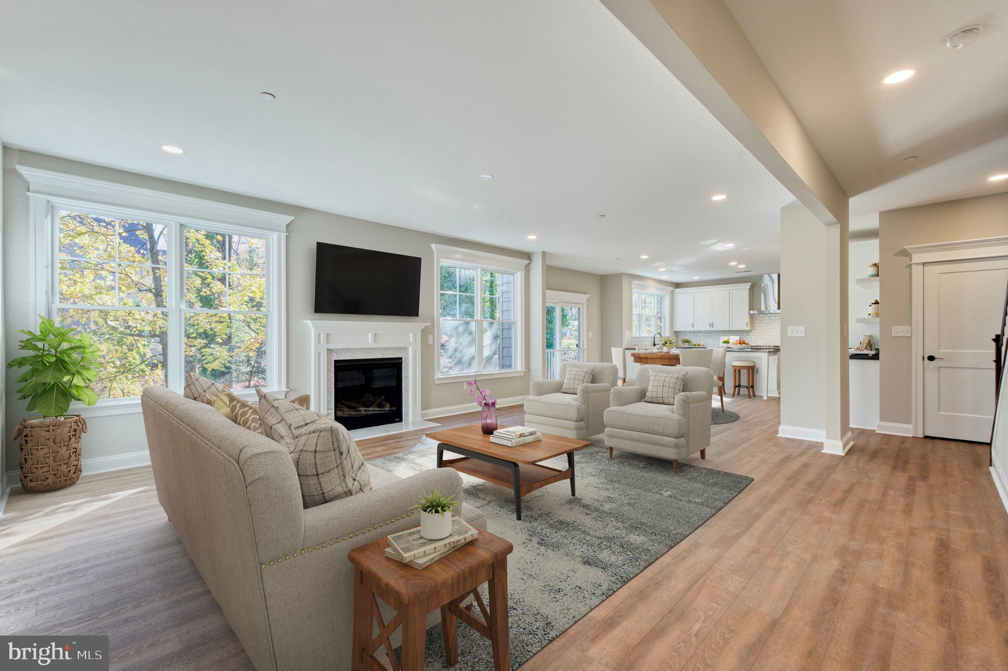 ANNAPOLIS ROADS - Residential