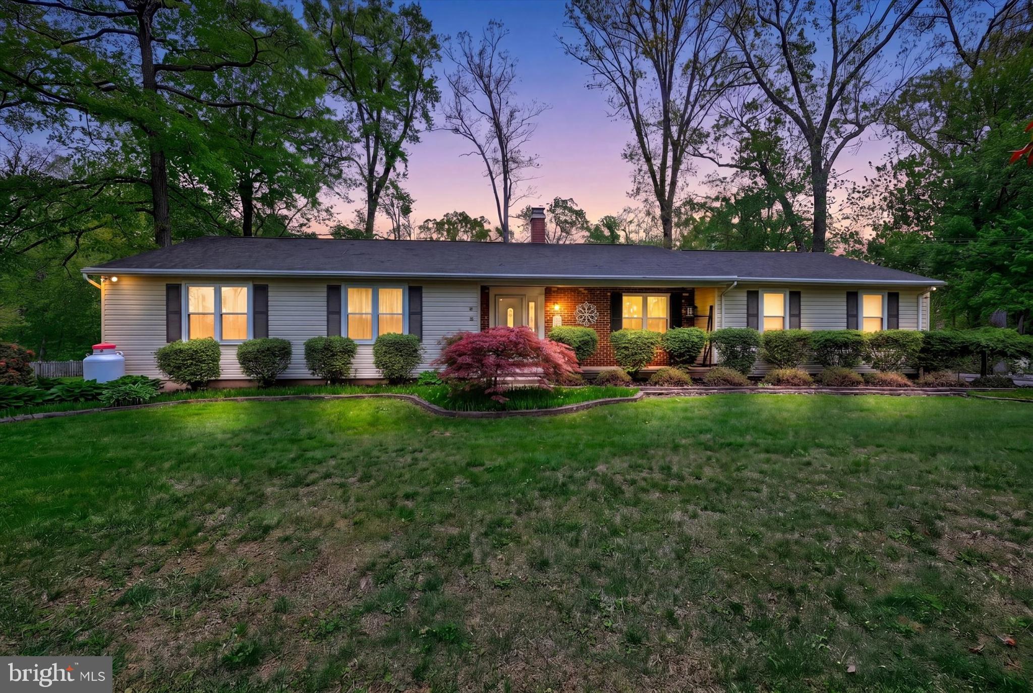 WOLF HILL - Residential