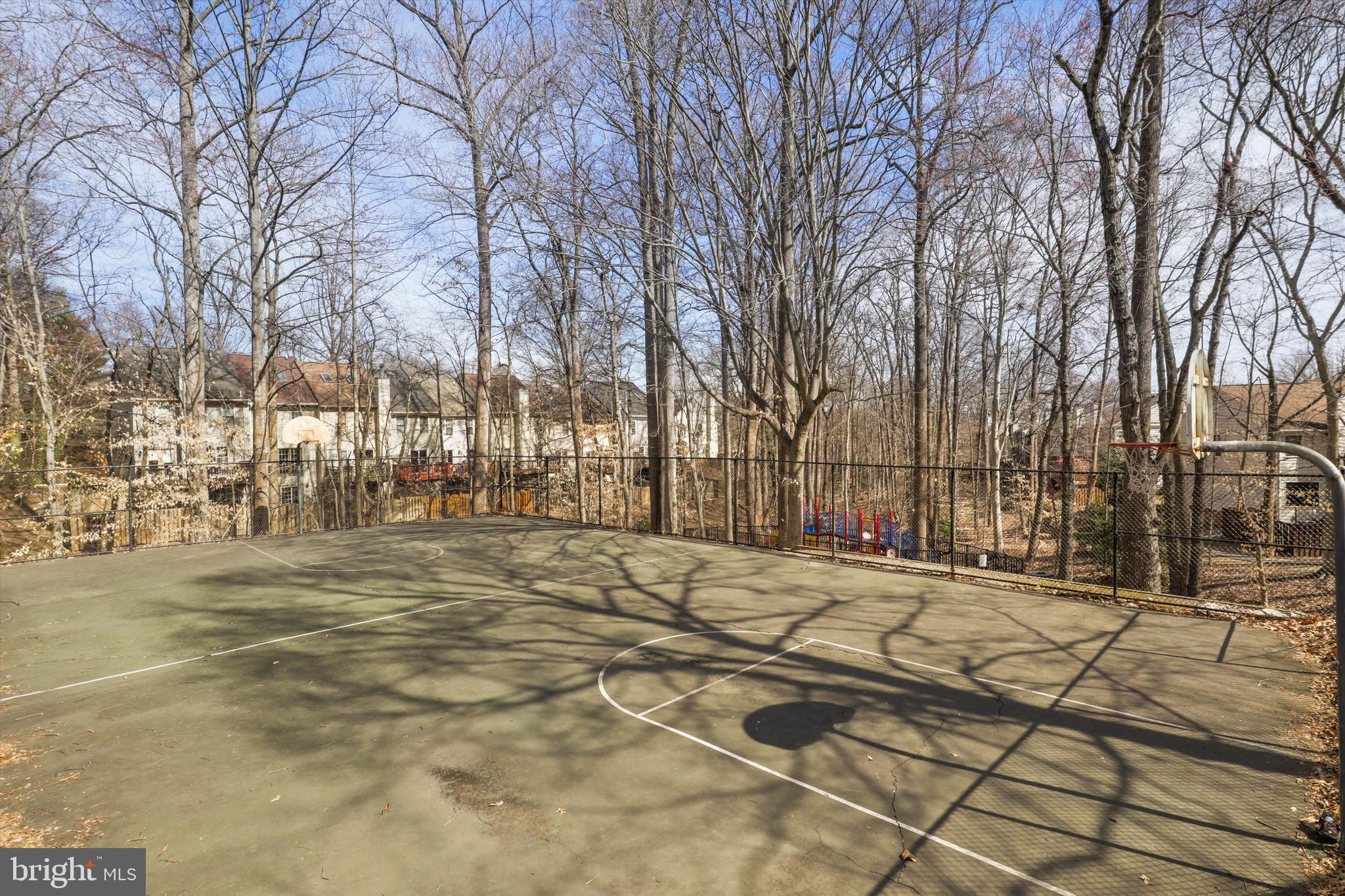 SPRINGFIELD OAKS - Residential