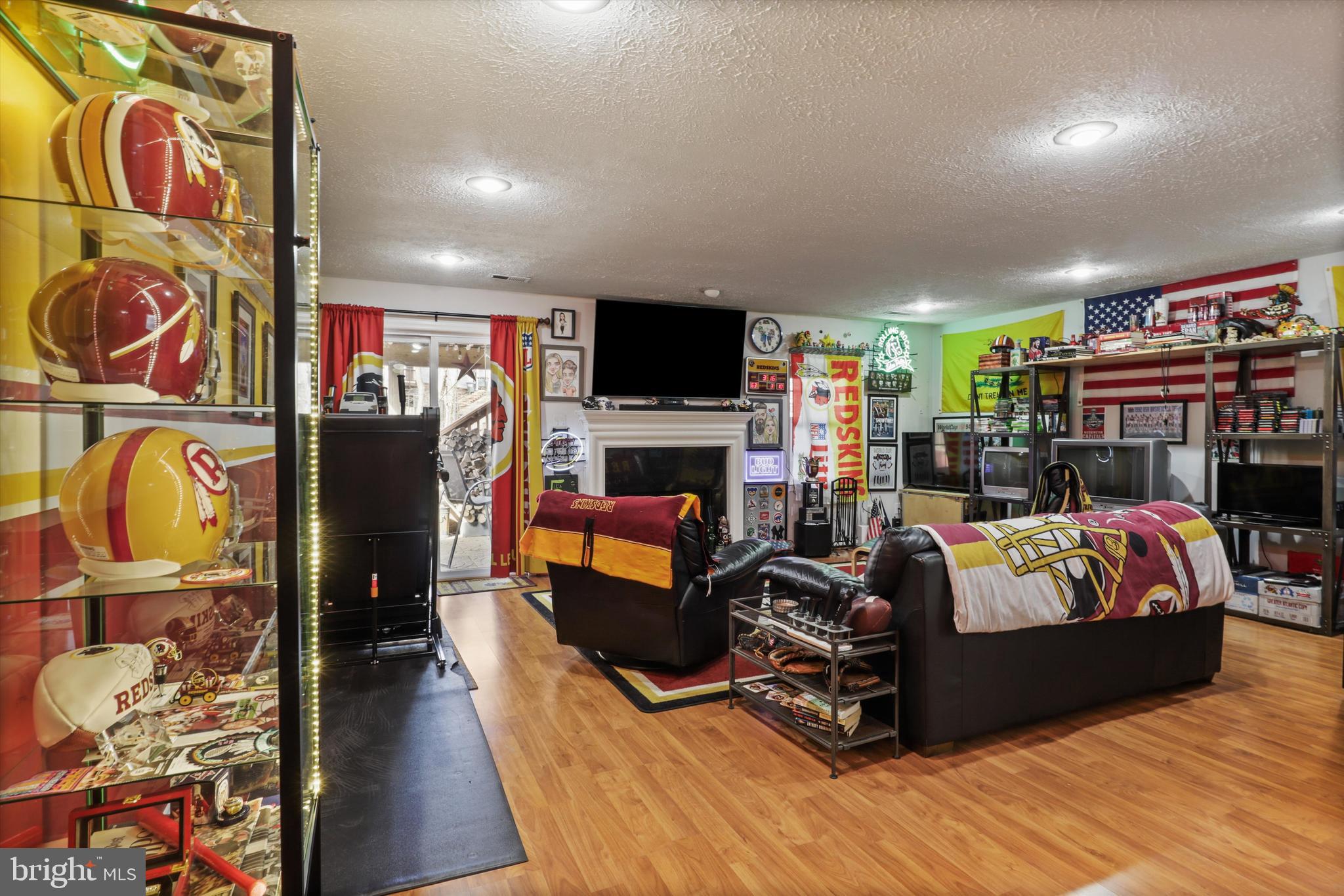 SPRINGFIELD OAKS - Residential