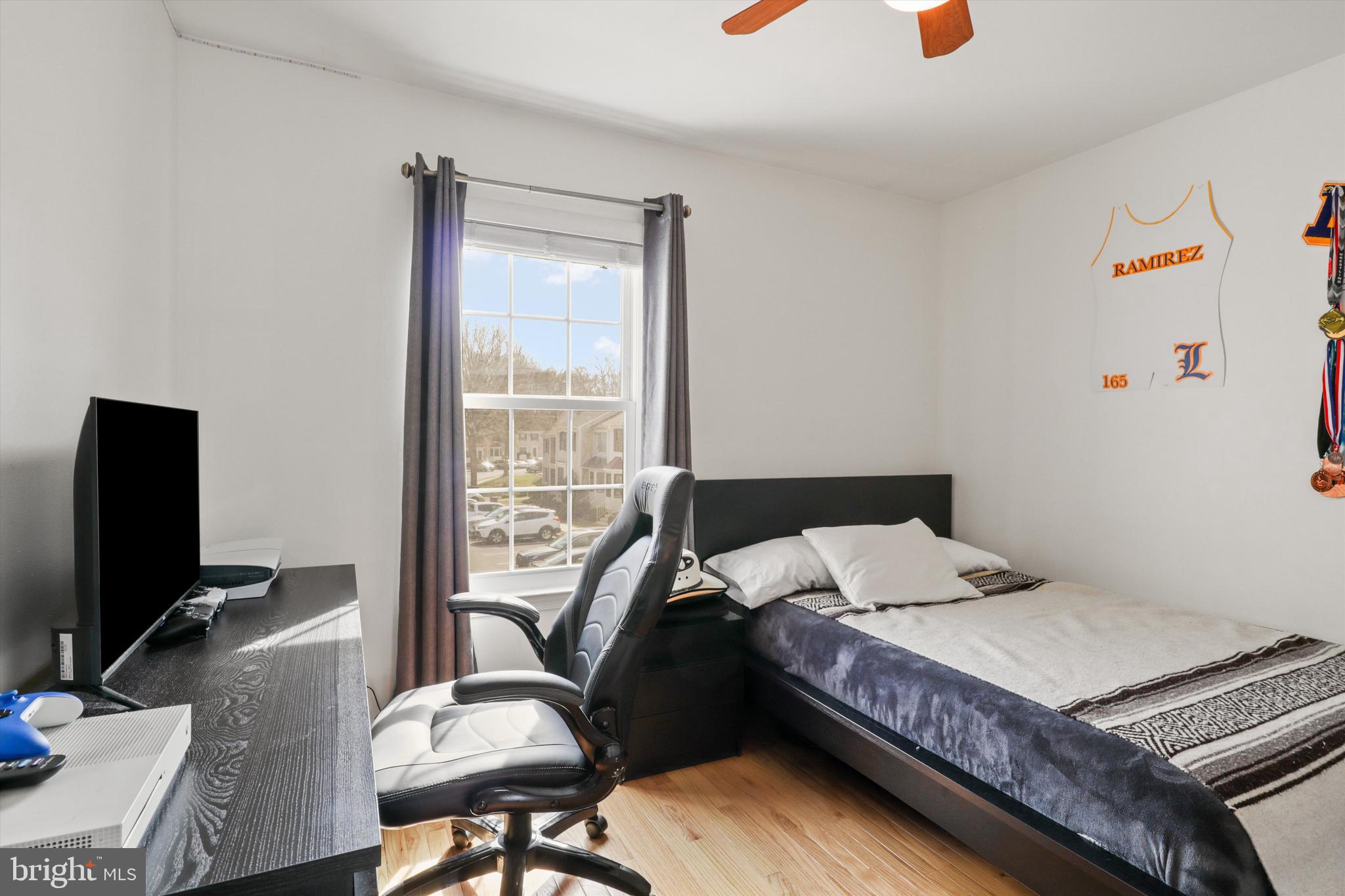 SPRINGFIELD OAKS - Residential