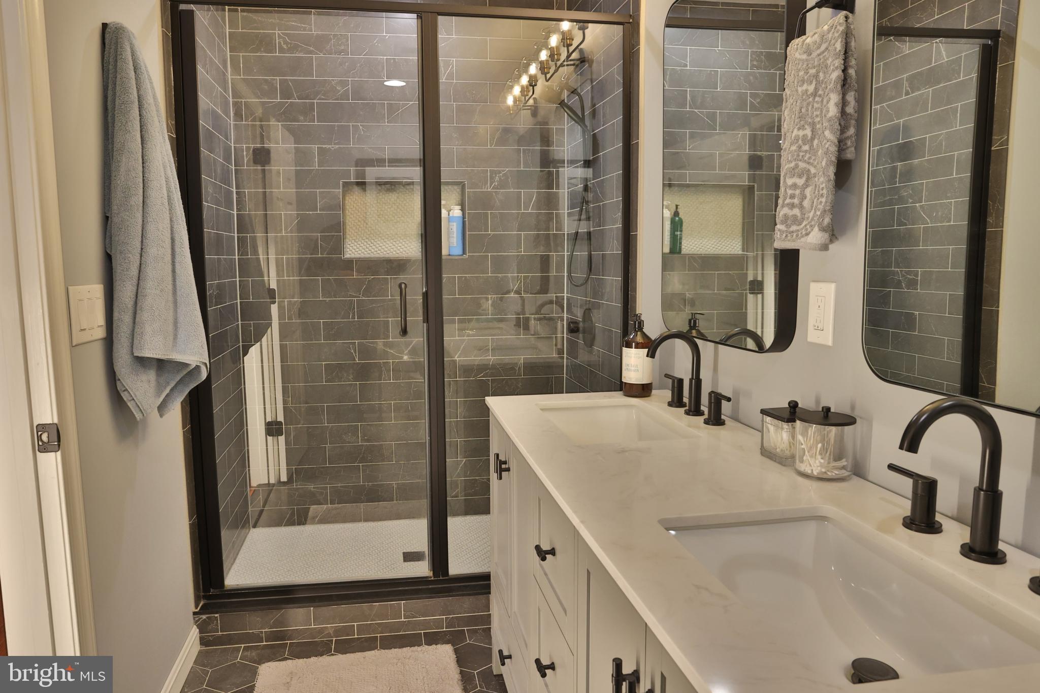 ESTATES OF CHANCELLORSVILLE - Residential