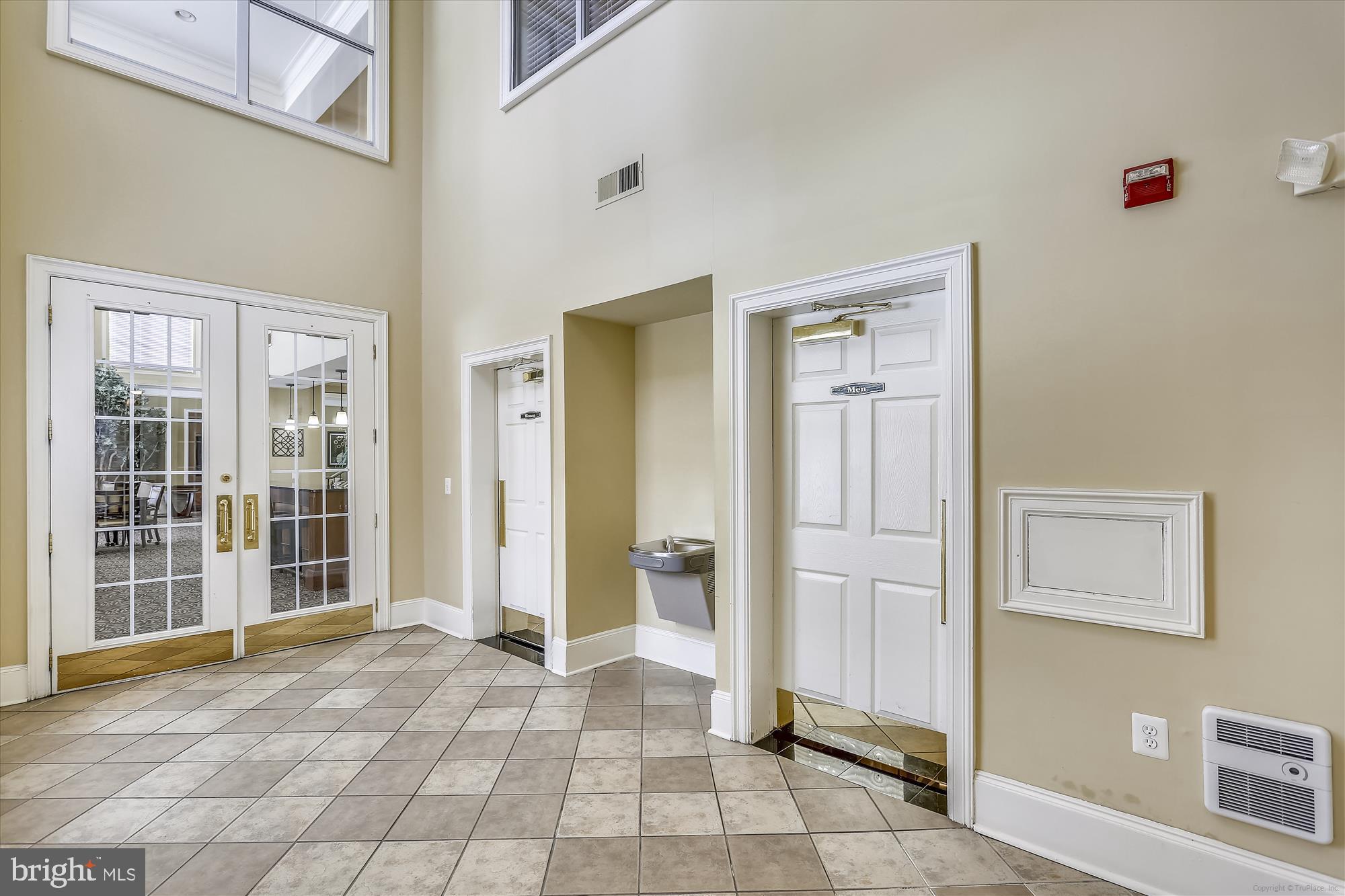 WHITE FLINT STATION - Residential