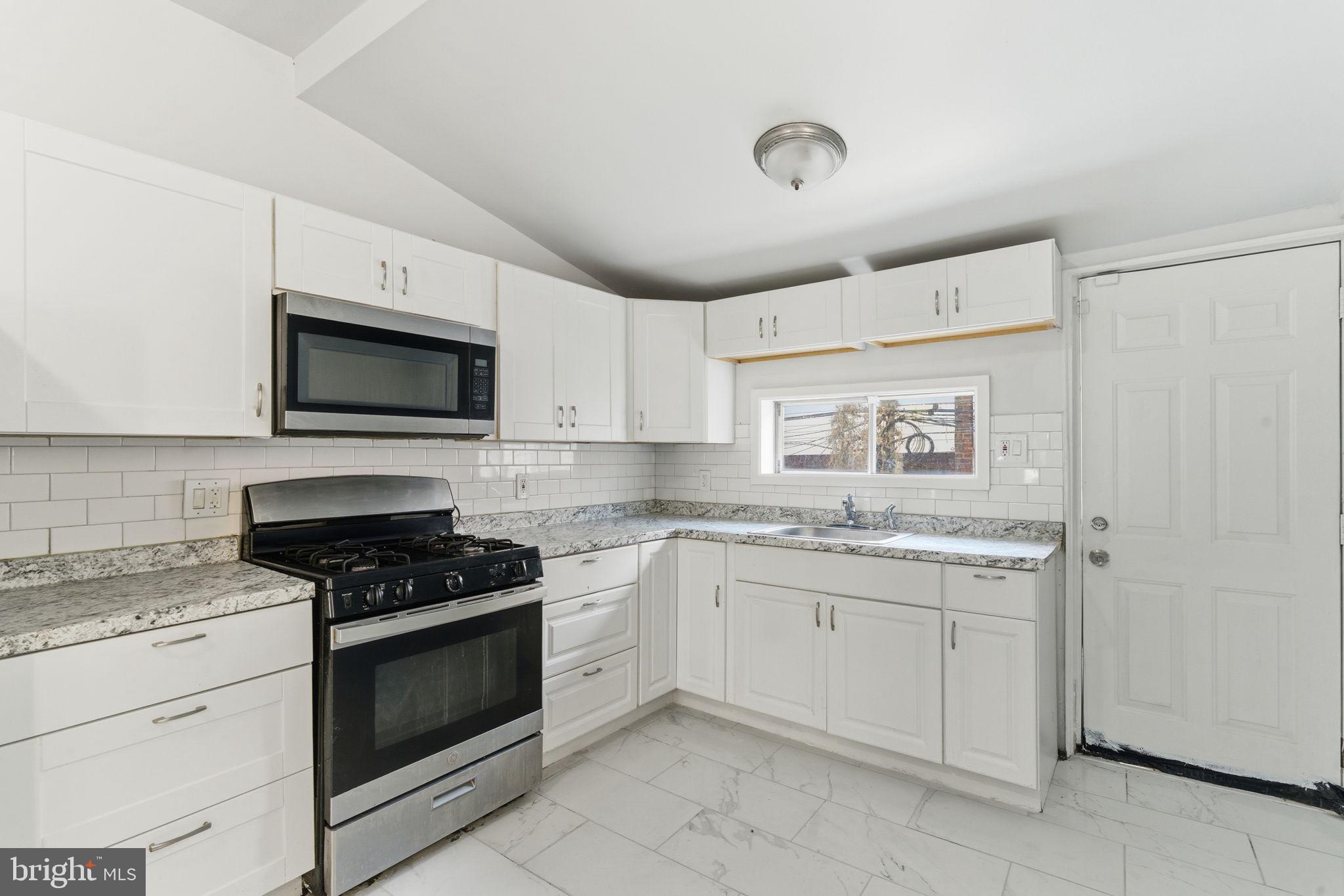 HARROWGATE - Residential