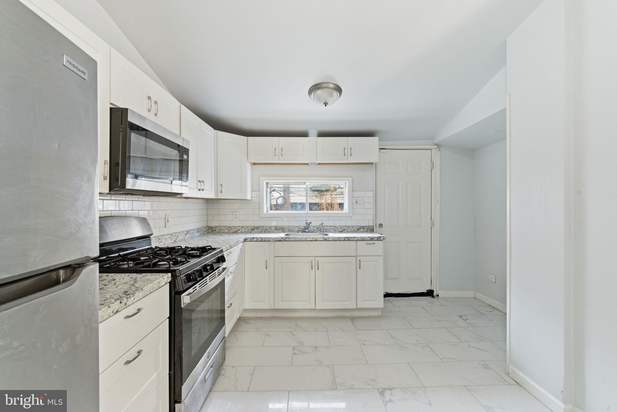 HARROWGATE - Residential