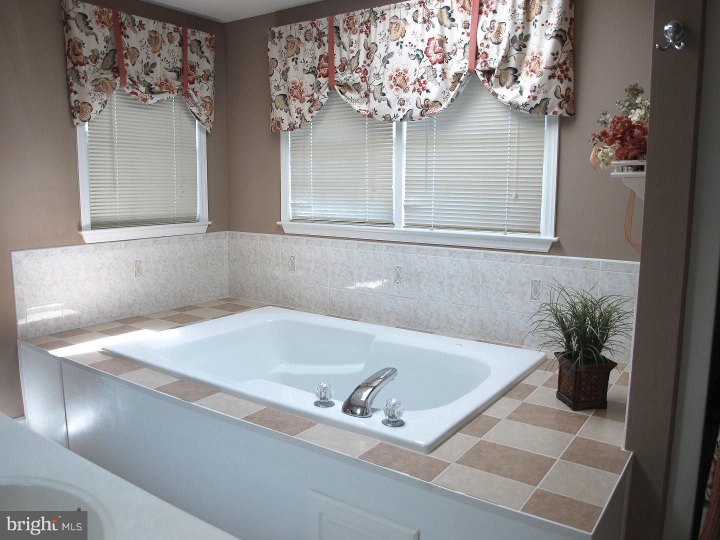 GREEN VALLEY ESTAT - Residential