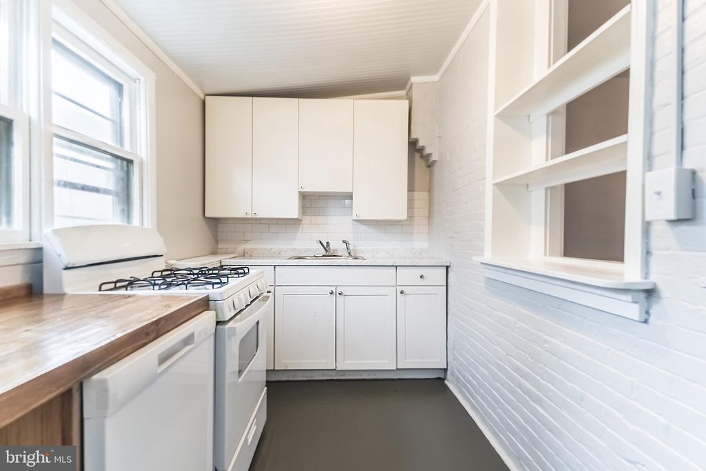 Photo of 876 N 23rd Street #FLOOR 1, PHILADELPHIA, PA 19130 (MLS # PAPH2565190)